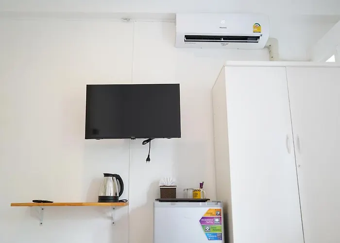 Roomquest It Square Don Mueang Airport Bangkok