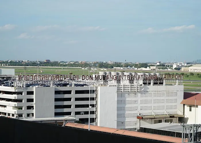 Roomquest It Square Don Mueang Airport 3*