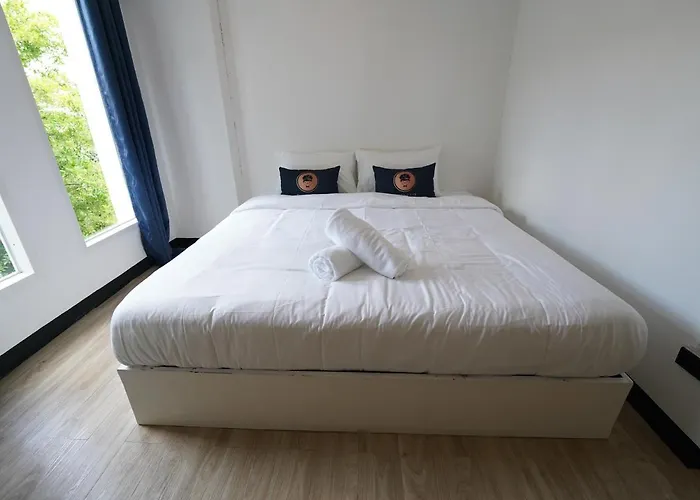 Roomquest It Square Don Mueang Airport Bangkok