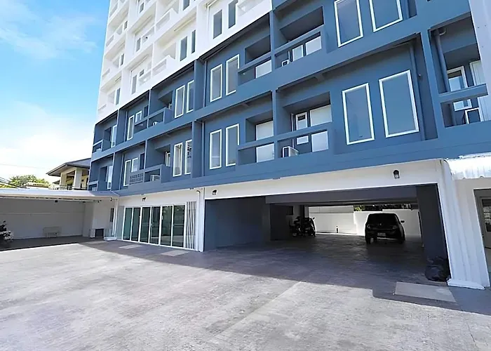 Roomquest It Square Don Mueang Airport Bangkok