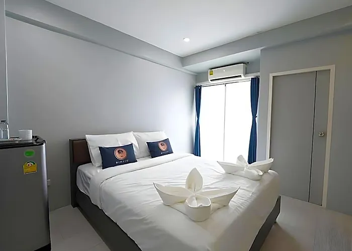 Hotel Roomquest It Square Don Mueang Airport Bangkok