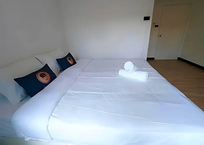 Roomquest It Square Don Mueang Airport Hotel 3*