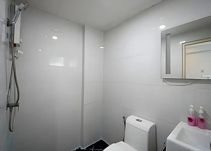 Roomquest It Square Don Mueang Airport 3*