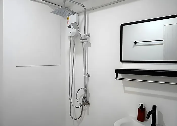 Roomquest It Square Don Mueang Airport Hotel Bangkok