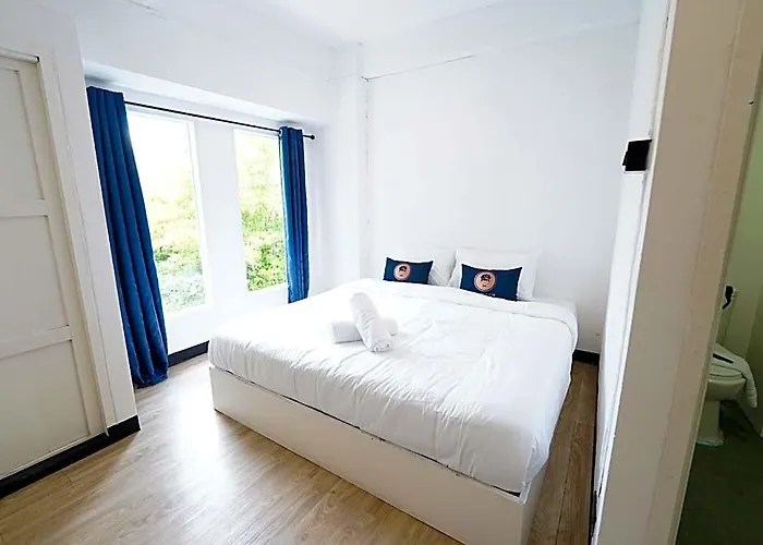 Roomquest It Square Don Mueang Airport Bangkok