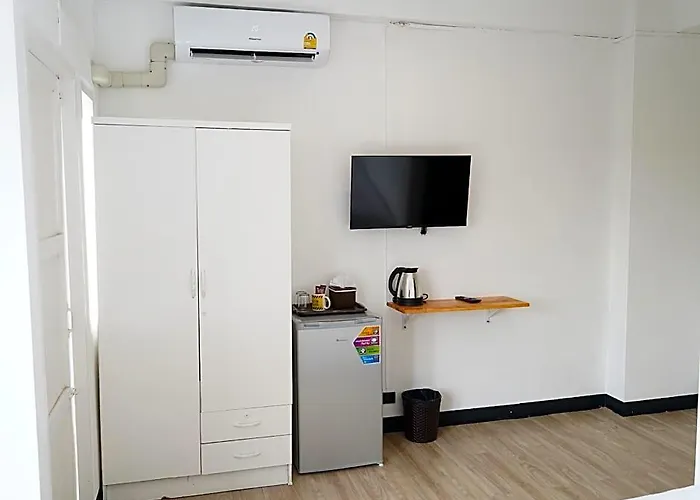 Roomquest It Square Don Mueang Airport Hotel Bangkok