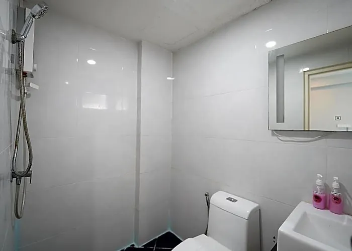 Roomquest It Square Don Mueang Airport Hotel 3*